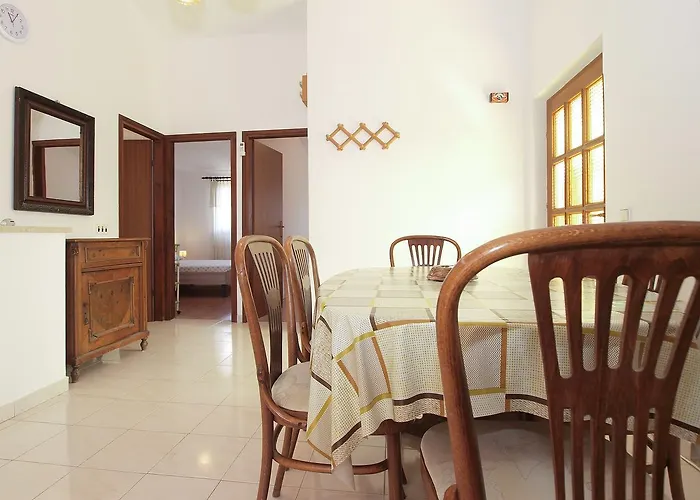Apartments Luciano 1728