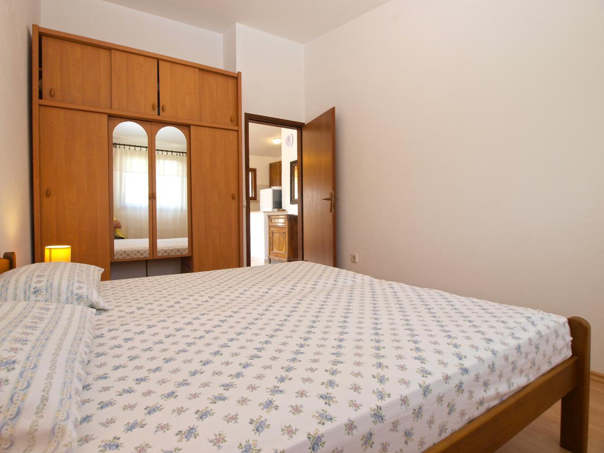 Appartement Luciano 1728 *