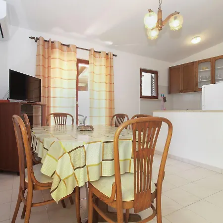 Apartments Luciano 1728 Premantura Exterior photo