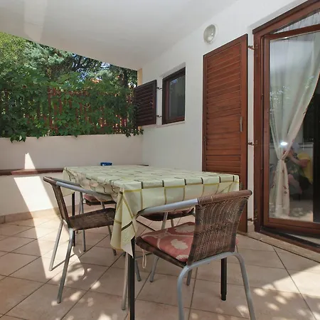Apartments Luciano 1728 Premantura Exterior photo