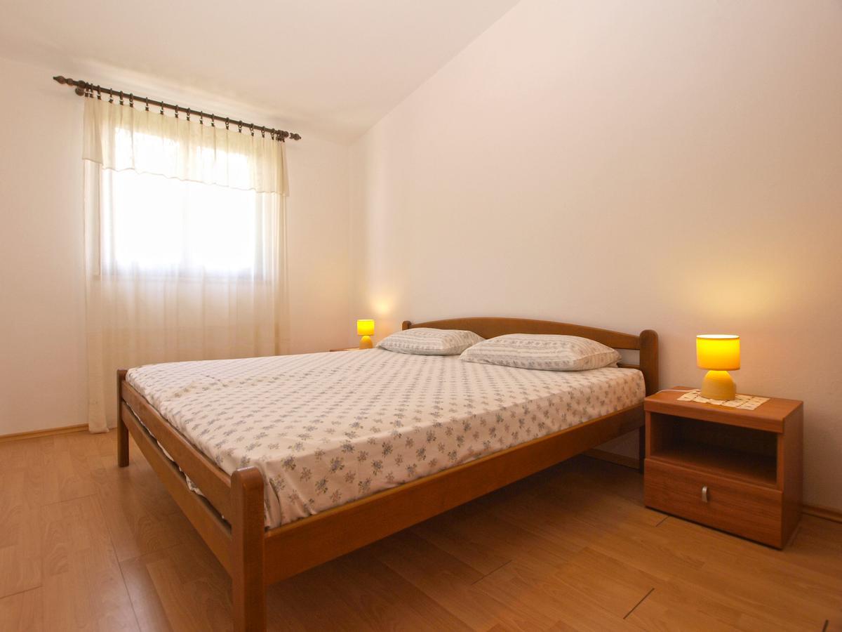 Luciano 1728 Apartment