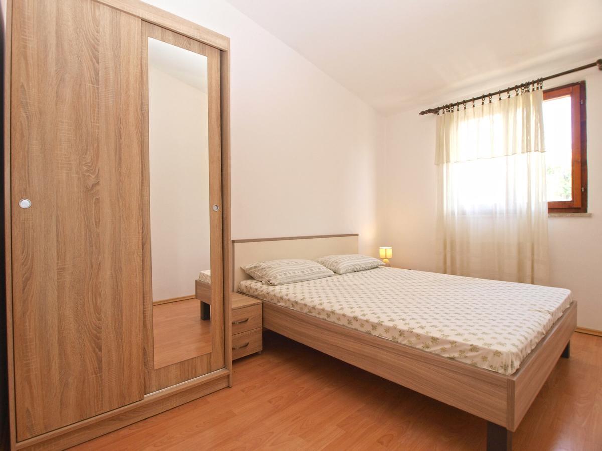Luciano 1728 Apartment Premantura