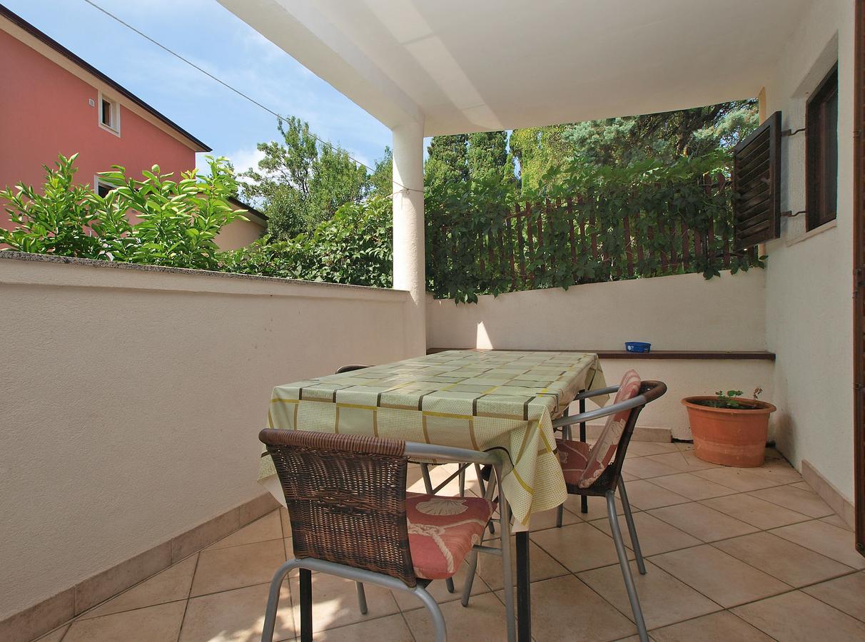 Apartment Luciano 1728